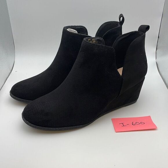 CUSHIONAIRE Women's Wedge Bootie - Soft Vegan SuedeโSIZE 8 BLACK - Picture 3 of 8